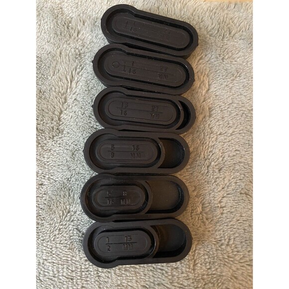 Vtg SINGER Buttonholer Automatic Buttonhole Stitch Attachment 4561 w/ Box & Book - Picture 8 of 12